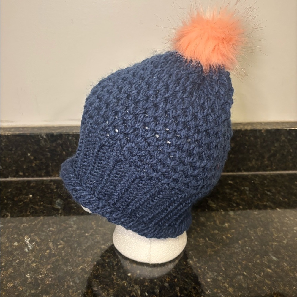 NWOT Adult/Teen Navy Blue Hand Knit Beanie with Pink Faux Fur Pom